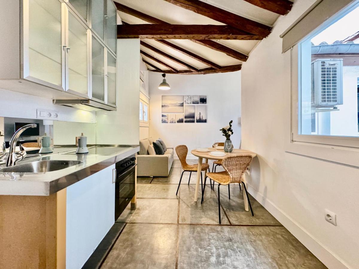 Charming Tirso De Molina IV Apartment Madrid Bagian luar foto