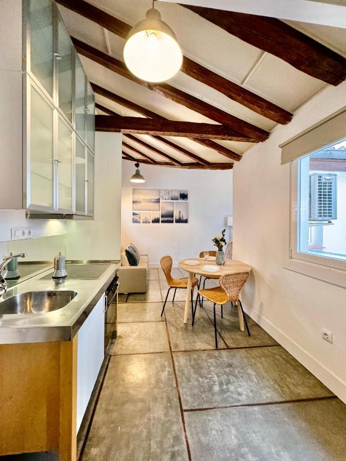 Charming Tirso De Molina IV Apartment Madrid Bagian luar foto